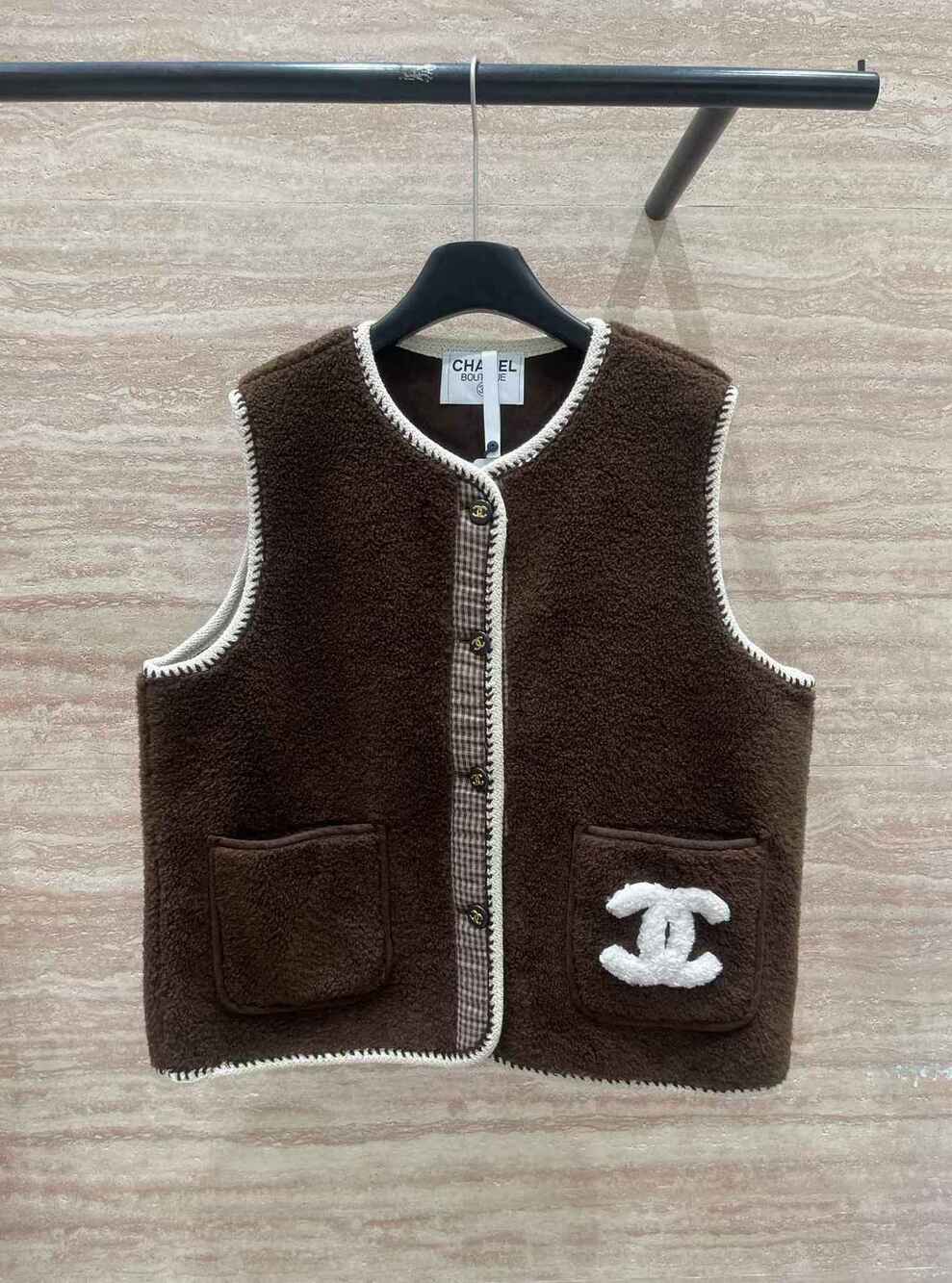 🥼Chanel Brown Teddy Sleeveless Vest with CC Logo